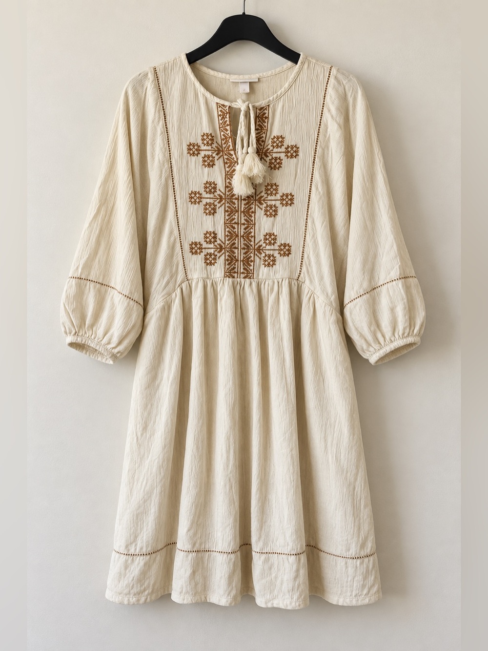 Knox Rose Ivory Gold Cross Stitch Design Boho Tassel Tie Dress EUC XS #1691
